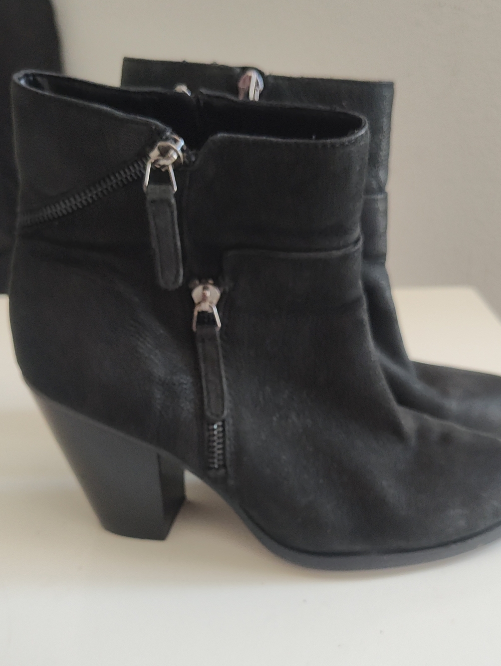 Vince Camuto Black Leather Ankle Booties with Dual Zippers